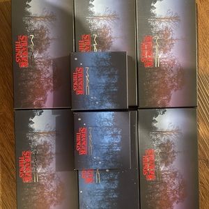 Strangers things eyeshadow palette